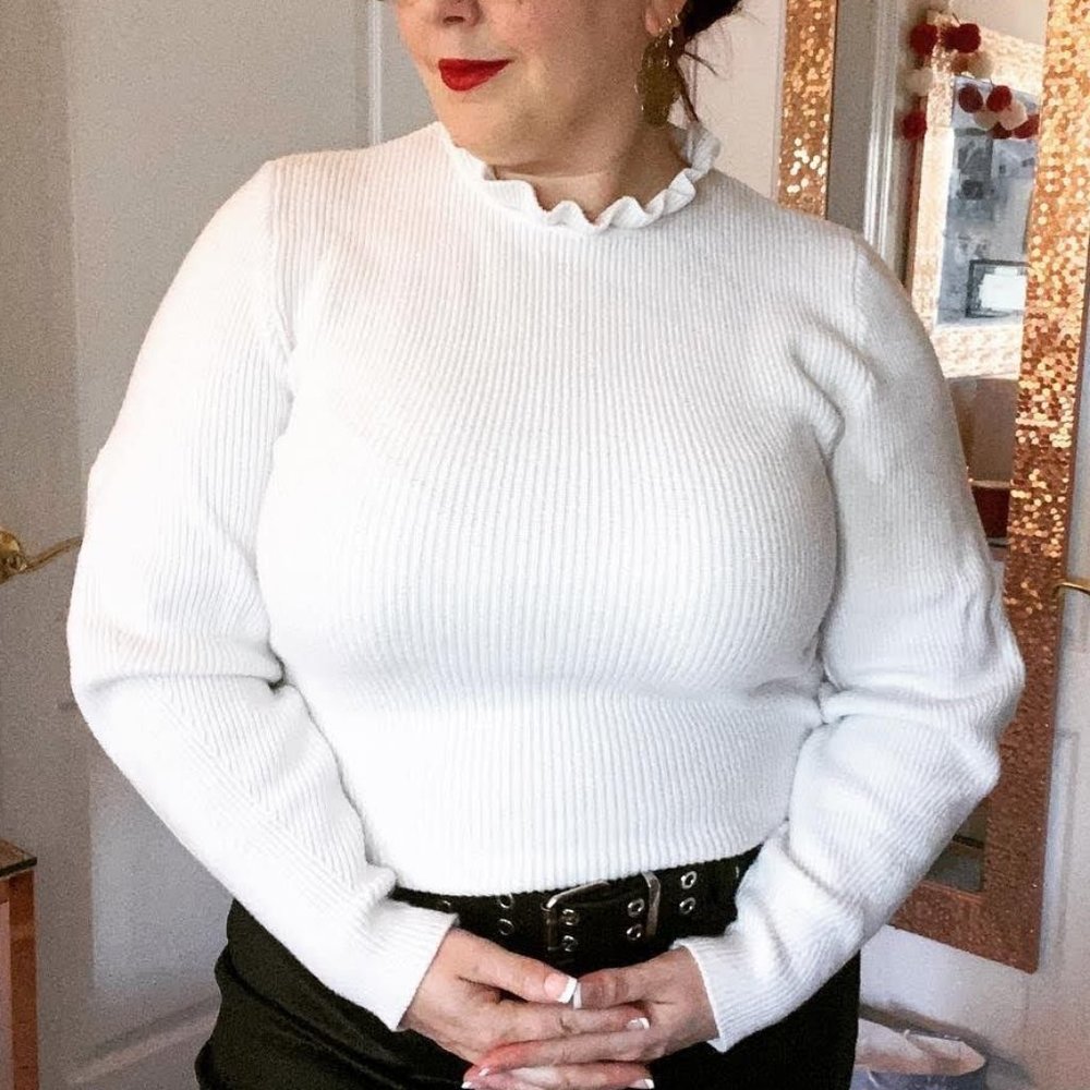 LIKE NEW! Express White Ruffled Collar Sweatshirt